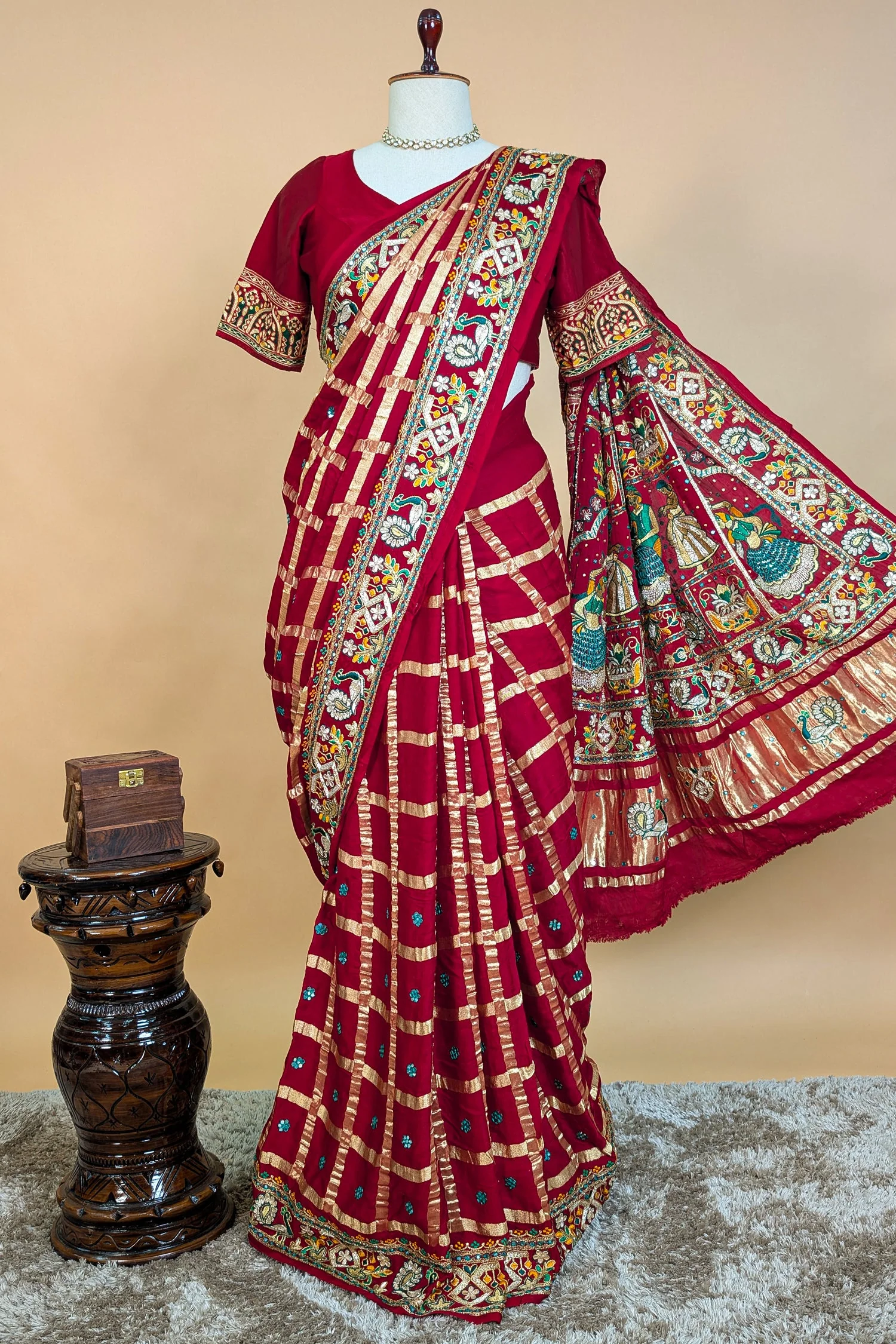 Maroon Gaji Silk Traditional Checks Gharchola Saree with Heavy Embroidered Pallu - Image 4