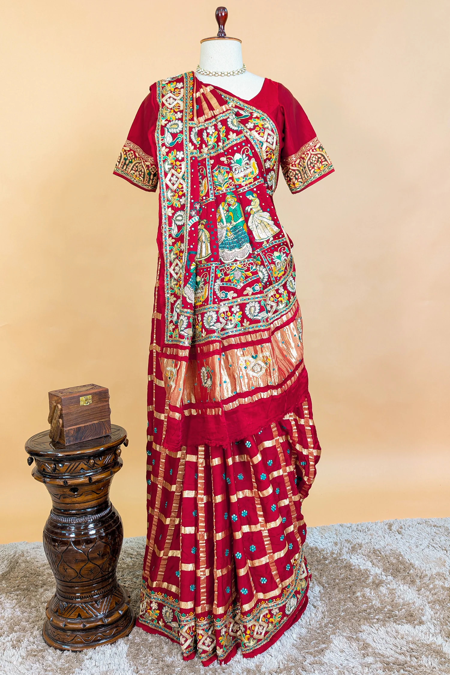 Maroon Gaji Silk Traditional Checks Gharchola Saree with Heavy Embroidered Pallu - Image 5