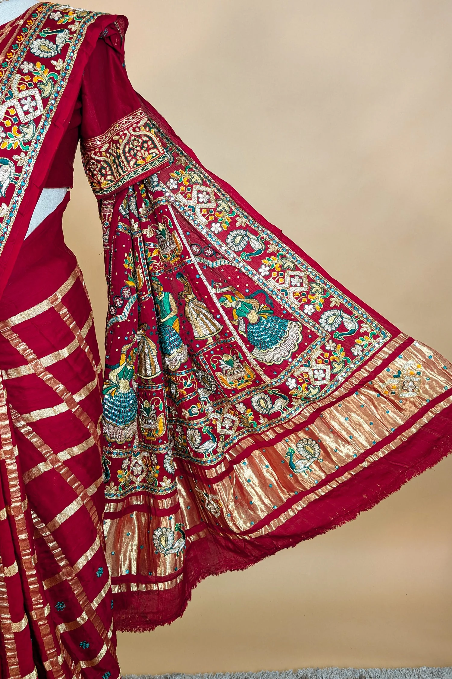 Maroon Gaji Silk Traditional Checks Gharchola Saree with Heavy Embroidered Pallu - Image 6