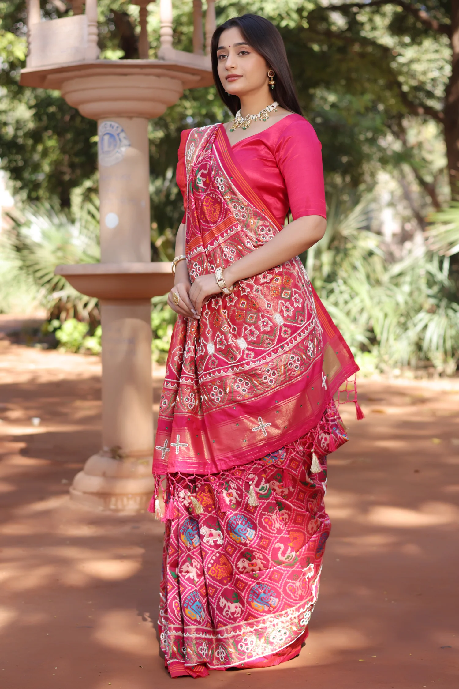 Pink Silk Traditional Patola Saree with Bead Work - Image 4
